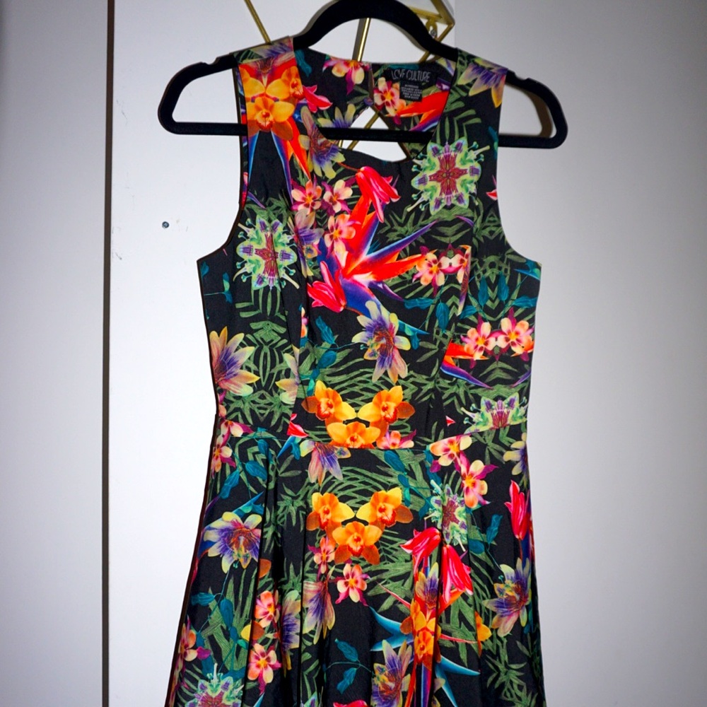 Birds of Paradise Cut Out Back Dress